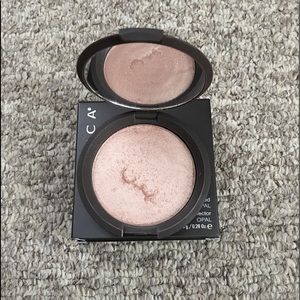 Becca shimmering perfector powder